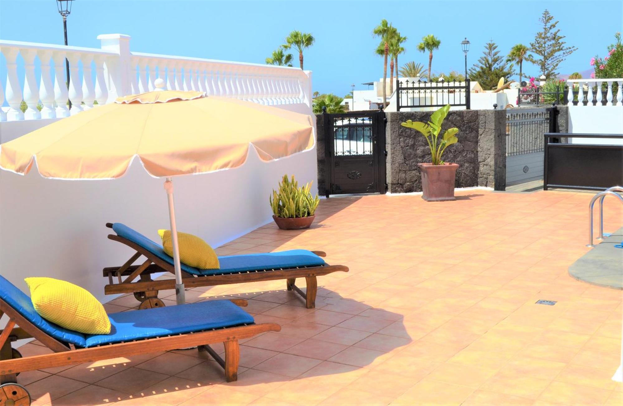 Grand Villa Famara Puerto Del Carmen Экстерьер фото