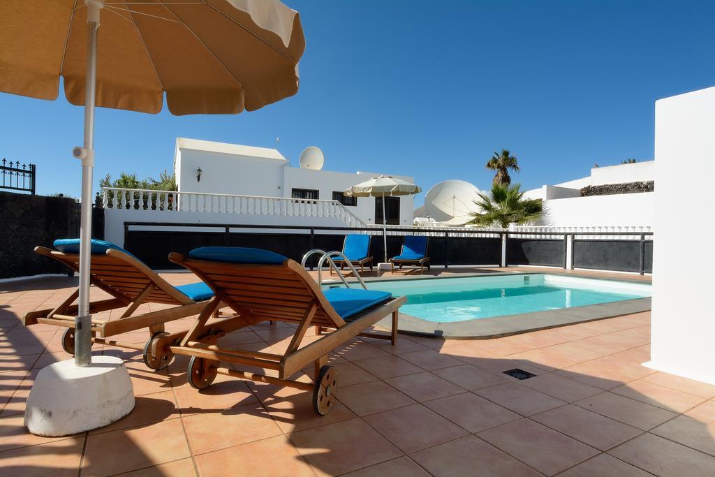 Grand Villa Famara Puerto Del Carmen Экстерьер фото
